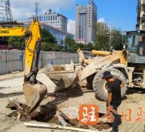 操b在线播放日本高温下的坚守｜道路建设者用汗水铺就畅通路